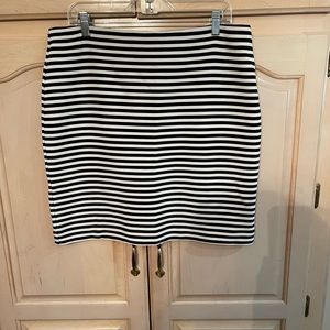 A LOFT size 14P black and white striped skirt. It is perfect for all year!